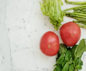 Dieta dla seniora leżącego: Odpowiednie odżywianie dla osoby w łóżku